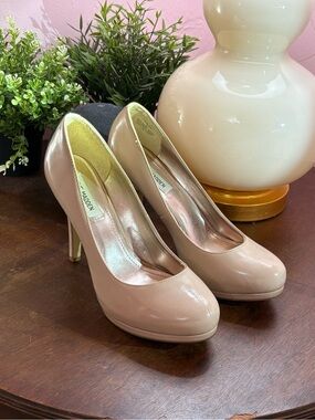Steve Madden Blush Patent Platform Pumps